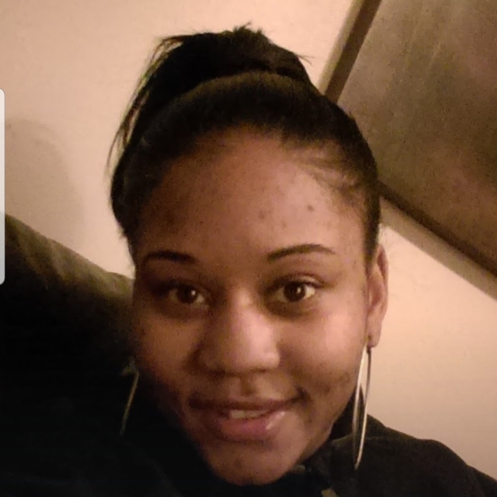 Meet your Posher, Daia